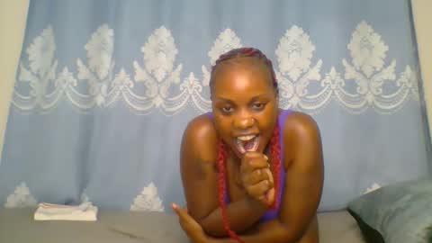 SHANIA online show from October 31, 7:25 pm