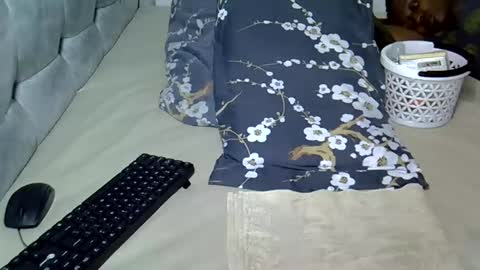 Prettiesexxy online show from February 3, 1:13 am