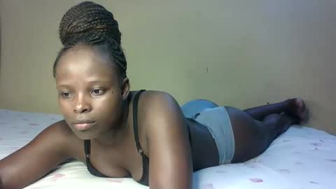 Melly online show from December 21, 6:03 pm