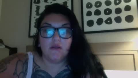 prettynixxie online show from May 15, 7:06 am