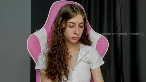 Snapshot of prettysomething chatting on September 9, 6:35 am Sophie next stream will be at Monday i will wait you guys online show from September 9, 6:35 am