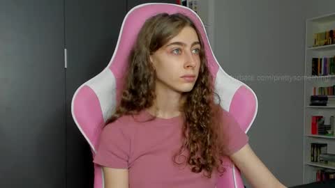 Snapshot of prettysomething chatting on September 17, 6:28 am Sophie next stream will be at Monday i will wait you guys online show from September 17, 6:28 am