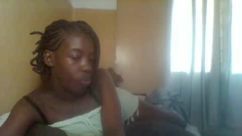 prettyzuzu online show from September 20, 8:06 am