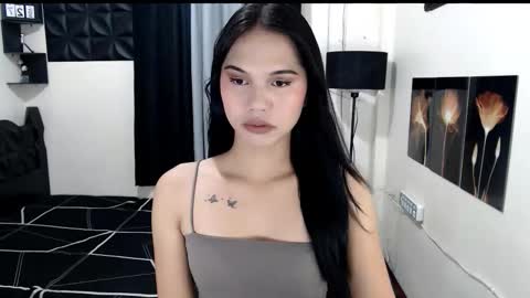 Shane online show from December 2, 12:25 pm