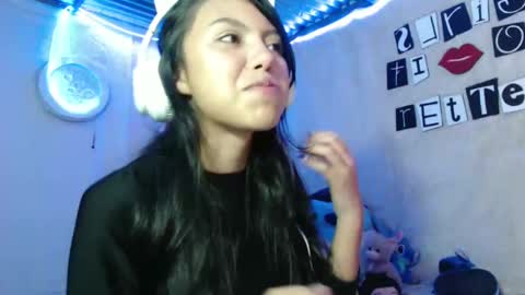 Snapshot of princess_elia chatting on October 13, 12:56 am Elia online show from October 13, 12:56 am
