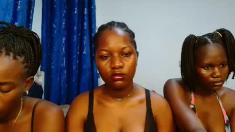 Snapshot of princess_mars_ chatting on October 19, 5:23 am Princess online show from October 19, 5:23 am