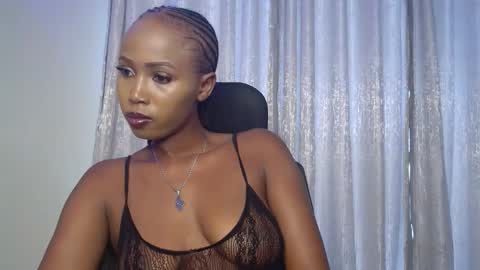 Snapshot of princess_princessa chatting on January 17, 7:41 am princess_princessa online show from January 17, 7:41 am