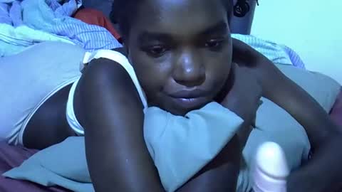 princess_scovia online show from December 2, 3:38 am