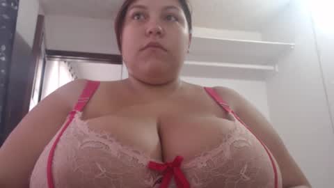 Snapshot of princessa14 chatting on September 25, 12:12 pm Princess online show from September 25, 12:12 pm
