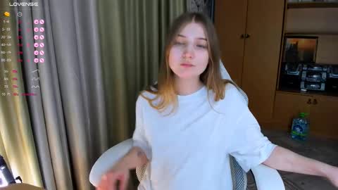 princessaalicc online show from November 12, 1:24 pm