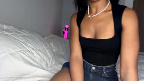 Princess Aleah online show from December 8, 6:22 am