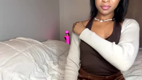 Princess Aleah online show from December 2, 9:45 pm