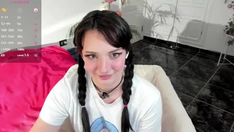 Princess Foxy online show from January 2, 5:50 pm