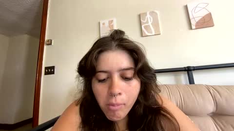 Snapshot of princesslaylaa chatting on September 21, 3:27 pm princessviccxo online show from September 21, 3:27 pm
