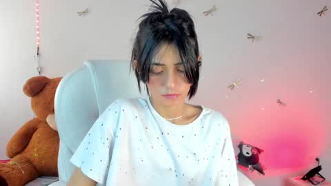 Snapshot of princessluna_14 chatting on September 19, 10:02 pm princessluna_14 online show from September 19, 10:02 pm