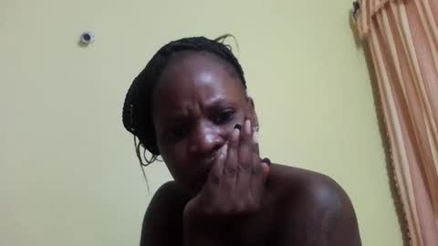 Snapshot of princessmiles2 chatting on March 7, 6:11 pm phelly online show from March 7, 6:11 pm