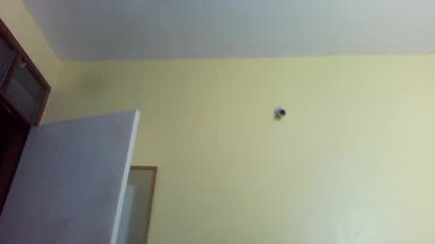 Snapshot of princessmiles2 chatting on March 6, 10:04 pm phelly online show from March 6, 10:04 pm