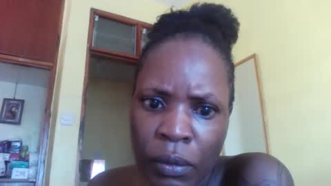 Snapshot of princessmiles2 chatting on March 5, 12:22 pm phelly online show from March 5, 12:22 pm