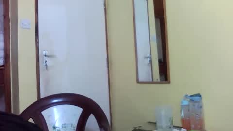 Snapshot of princessmiles2 chatting on September 25, 6:15 pm phelly online show from September 25, 6:15 pm