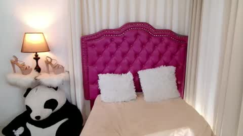 Snapshot of princessyanzy chatting on September 9, 4:56 am princessyanzy1 online show from September 9, 4:56 am
