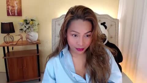 Snapshot of princessyanzy chatting on January 19, 12:17 am princessyanzy1 online show from January 19, 12:17 am