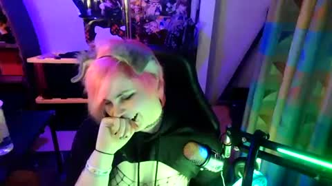 Princeton Minxxx 333 online show from February 7, 6:14 am