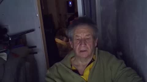 projectorepson online show from December 1, 8:29 pm