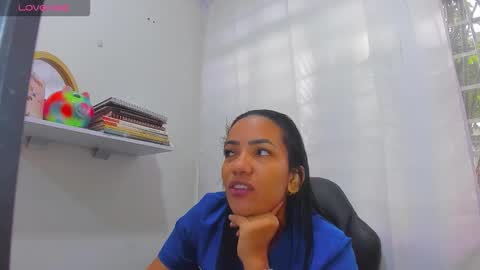 Snapshot of psique_naughty2 chatting on September 29, 12:37 pm psique_naughty2 online show from September 29, 12:37 pm
