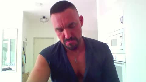 Snapshot of publicnakedtom chatting on November 1, 8:35 am publicnakedtom online show from November 1, 8:35 am