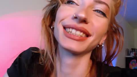Snapshot of pufpufog chatting on September 19, 7:17 pm EsteticHouse online show from September 19, 7:17 pm