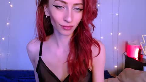 Snapshot of pufpufog chatting on March 9, 12:42 pm EsteticHouse online show from March 9, 12:42 pm