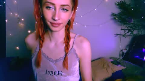 Snapshot of pufpufog chatting on January 11, 12:29 pm EsteticHouse online show from January 11, 12:29 pm