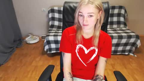 Polly online show from January 14, 1:49 pm