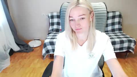 Polly online show from October 5, 4:43 am