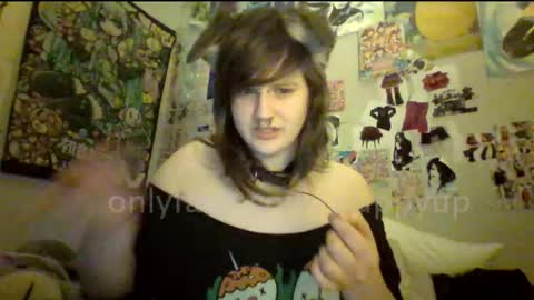 Snapshot of puppybliss chatting on September 12, 8:27 am Tboy Puppy online show from September 12, 8:27 am