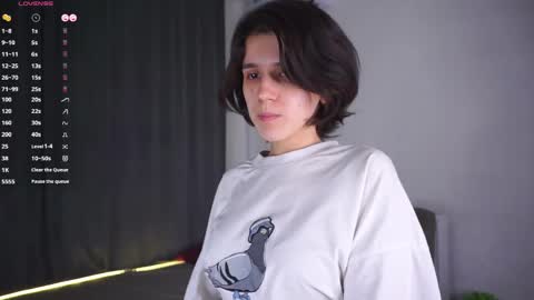 Ariana online show from April 4, 7:21 pm