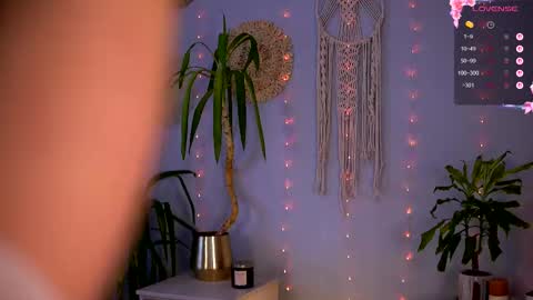 Emily online show from March 13, 6:05 am