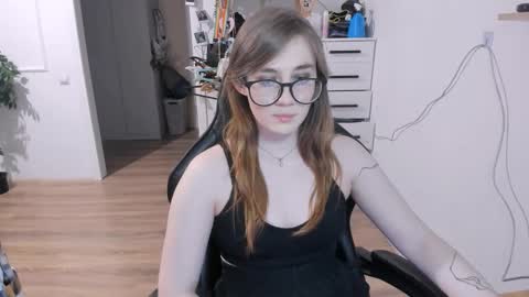 Snapshot of pureheartt chatting on October 12, 5:26 pm I am Mila online show from October 12, 5:26 pm