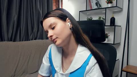 Snapshot of puremelody chatting on October 9, 10:04 pm puremelody online show from October 9, 10:04 pm