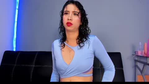 Snapshot of purplay_98 chatting on February 25, 1:00 pm purplay_98 online show from February 25, 1:00 pm