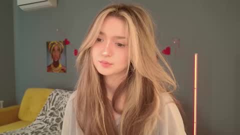 Bella online show from February 18, 5:40 am