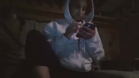 MamacitaPapi online show from April 20, 9:01 am