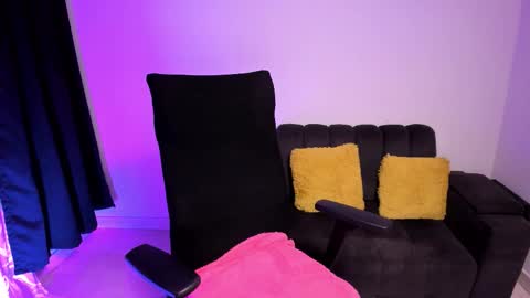 MEGANNNN online show from March 27, 3:56 am