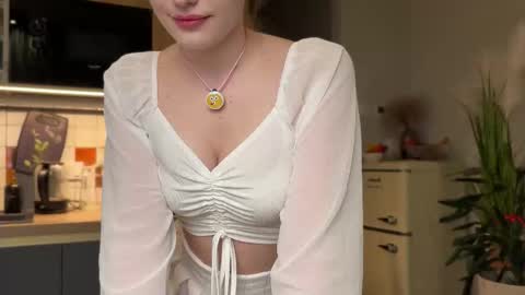 Aileen online show from September 26, 7:55 pm