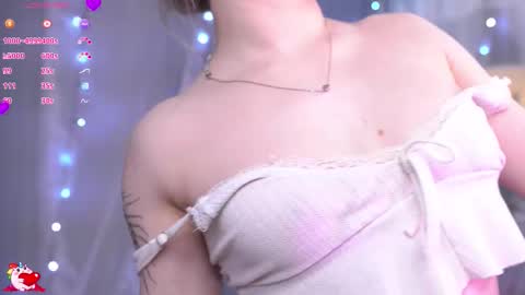 Sophie  Fav patterns 99199444press my buttons  see what happens  online show from December 19, 5:08 pm