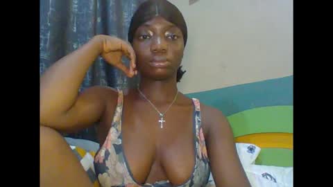 Snapshot of pweedy_ora chatting on October 5, 7:43 pm ora online show from October 5, 7:43 pm