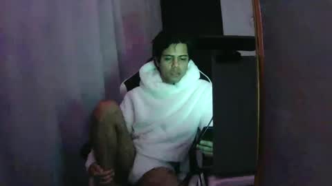 pynkyday online show from November 11, 8:05 am