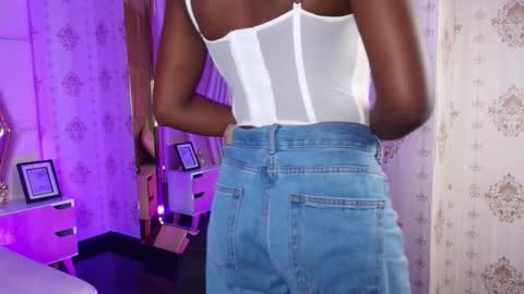 Snapshot of qeen_blackk chatting on September 13, 8:55 pm Shekoni Schedule 700 - 1400 gtm-5 online show from September 13, 8:55 pm