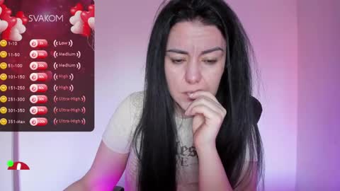 L online show from March 19, 4:12 pm