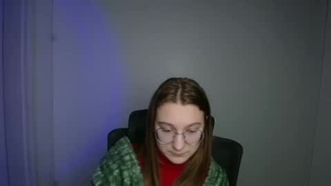 Amelie online show from February 15, 7:51 am